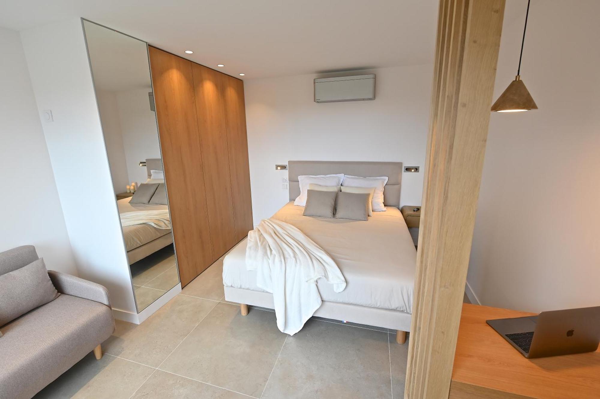 Appartement Luxe Vue Mer Et Collines Avec Piscine Mandelieu Eksteriør billede